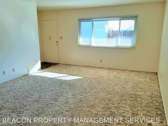 Building Photo - 350 S Ham Ln
