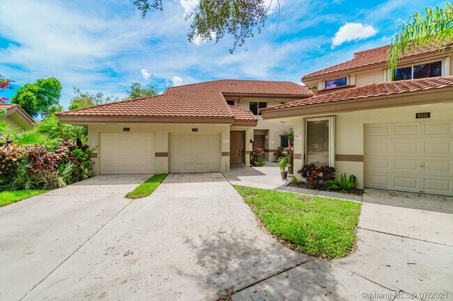 Building Photo - 9335 NW 9th Pl