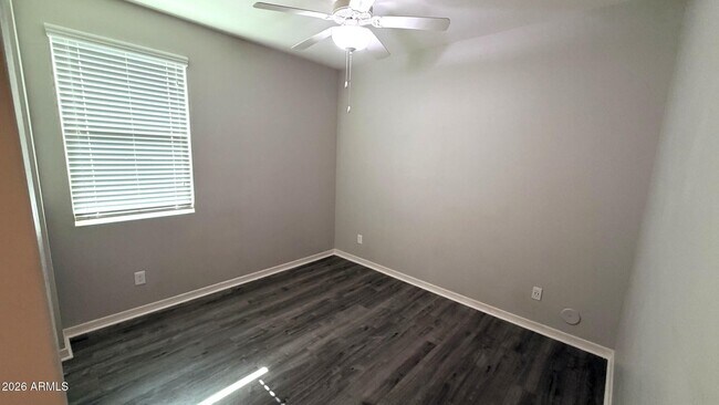 Foto del edificio - 41320 W Palmyra Ln