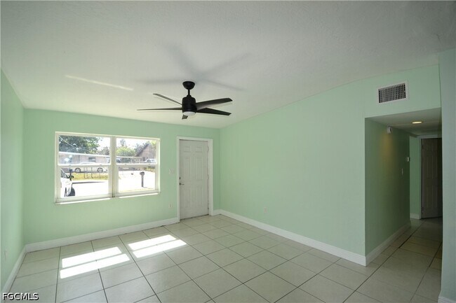 Foto del edificio - 1324 Brookhill Dr