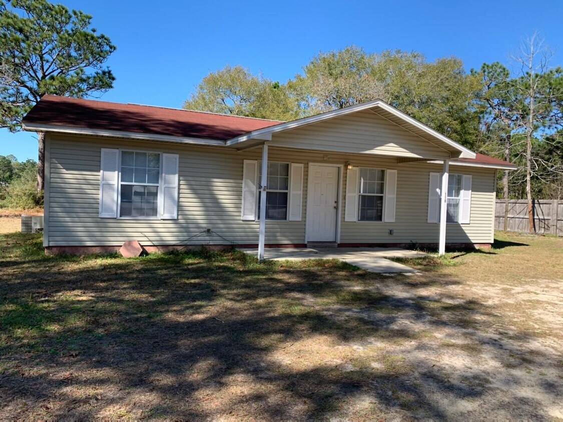 118 James Ct, DeFuniak Springs, FL 32433 House Rental in DeFuniak