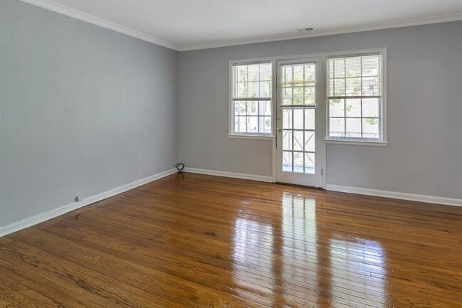 Building Photo - 60 Delmont Dr NE