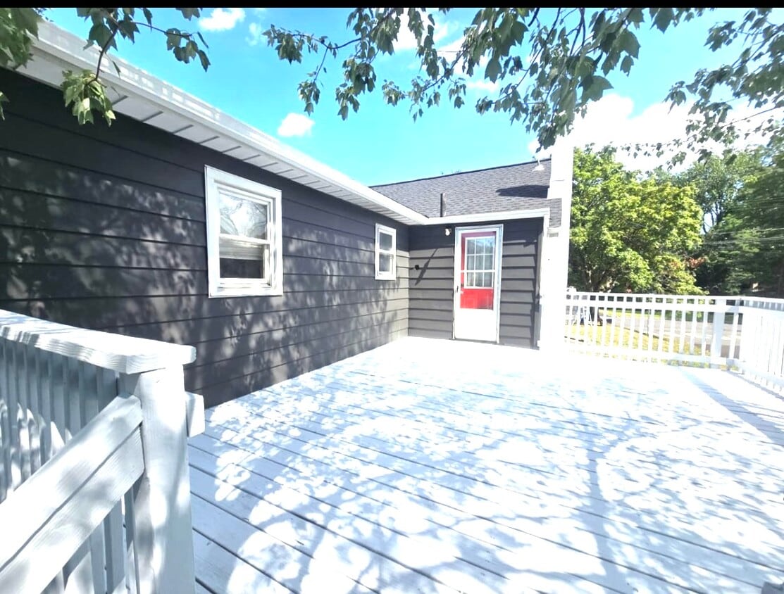 Foto principal - 2359 Morse Ave