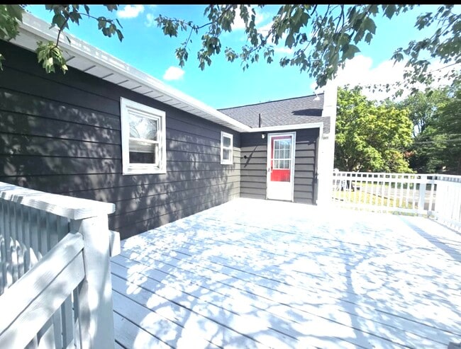 Photo - 2359 Morse Ave House