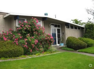 Building Photo - 1503 S University Rd