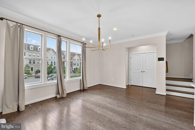 Foto del edificio - 5303 Greenwich Cir