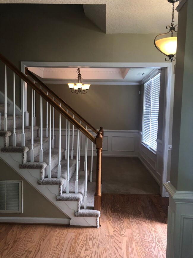 Foto del edificio - 120 Aberfeldy Way, Yorktown -