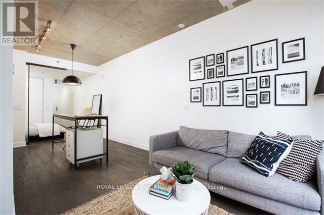 Photo du bâtiment - 8 Dovercourt Rd