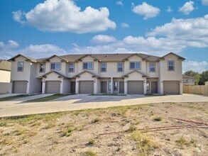 Building Photo - 7507 Savannah Brooks