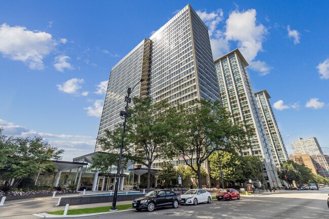 Foto del edificio - 3550 N Lake Shore Dr