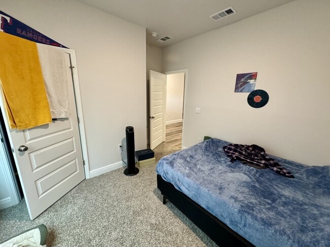 Building Photo - 8084 Fir Tree Dr