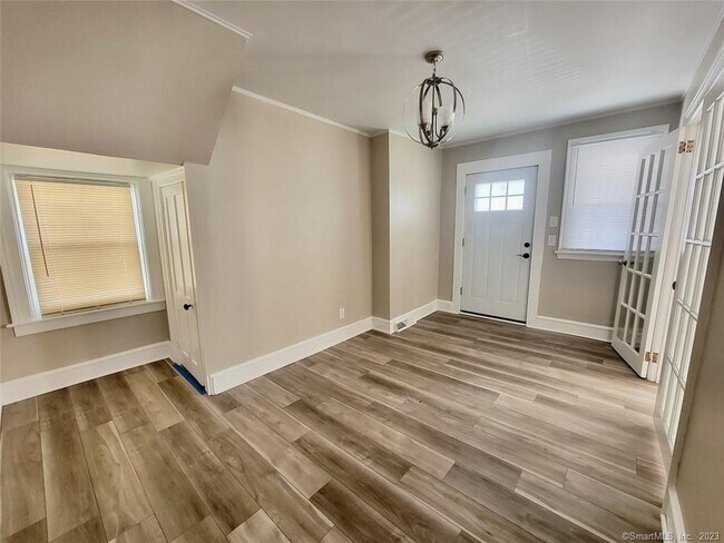 Building Photo - 22 Talcott Ave