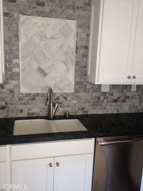 Foto del edificio - 20442 Santa Ana Ave