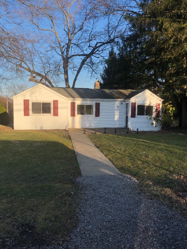 144 Samuel St, Beaver Falls, PA 15010 House Rental in Beaver Falls