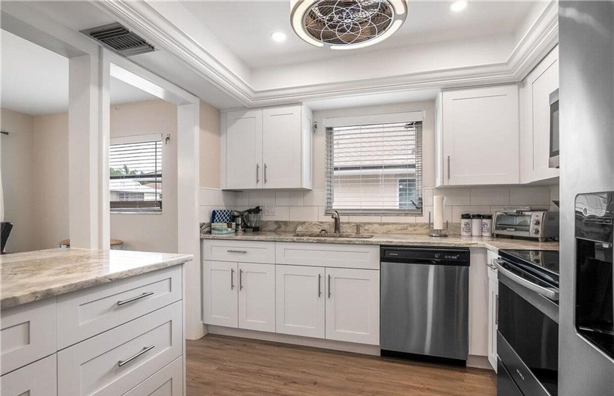 Primary Photo - ***WATERFRONT-*GULF ACCESS* BEAUTIFULLY DE...