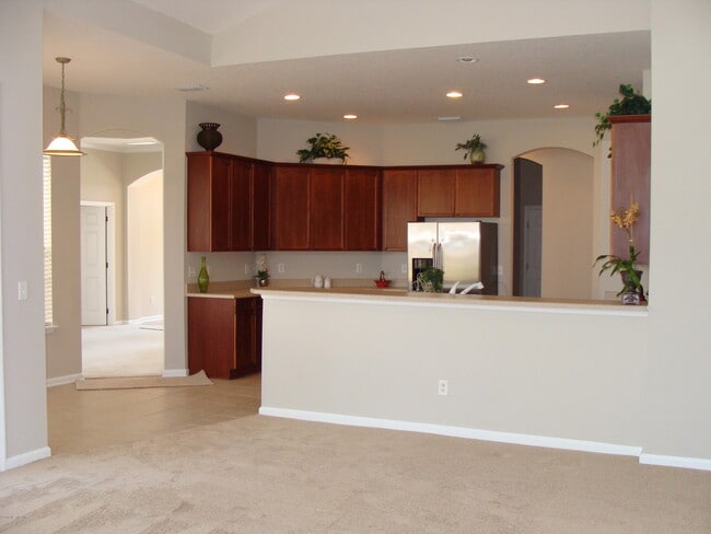 Building Photo - 258 Porta Rosa Circle