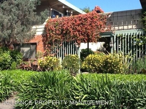 Foto principal - 3695 Sonoma Ave