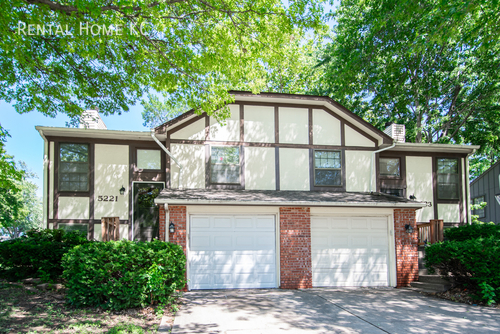 Primary Photo - 3-bedroom / 2-bath Duplex w finished lower...