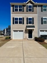 Building Photo - 106 Coldwater Creek Ct