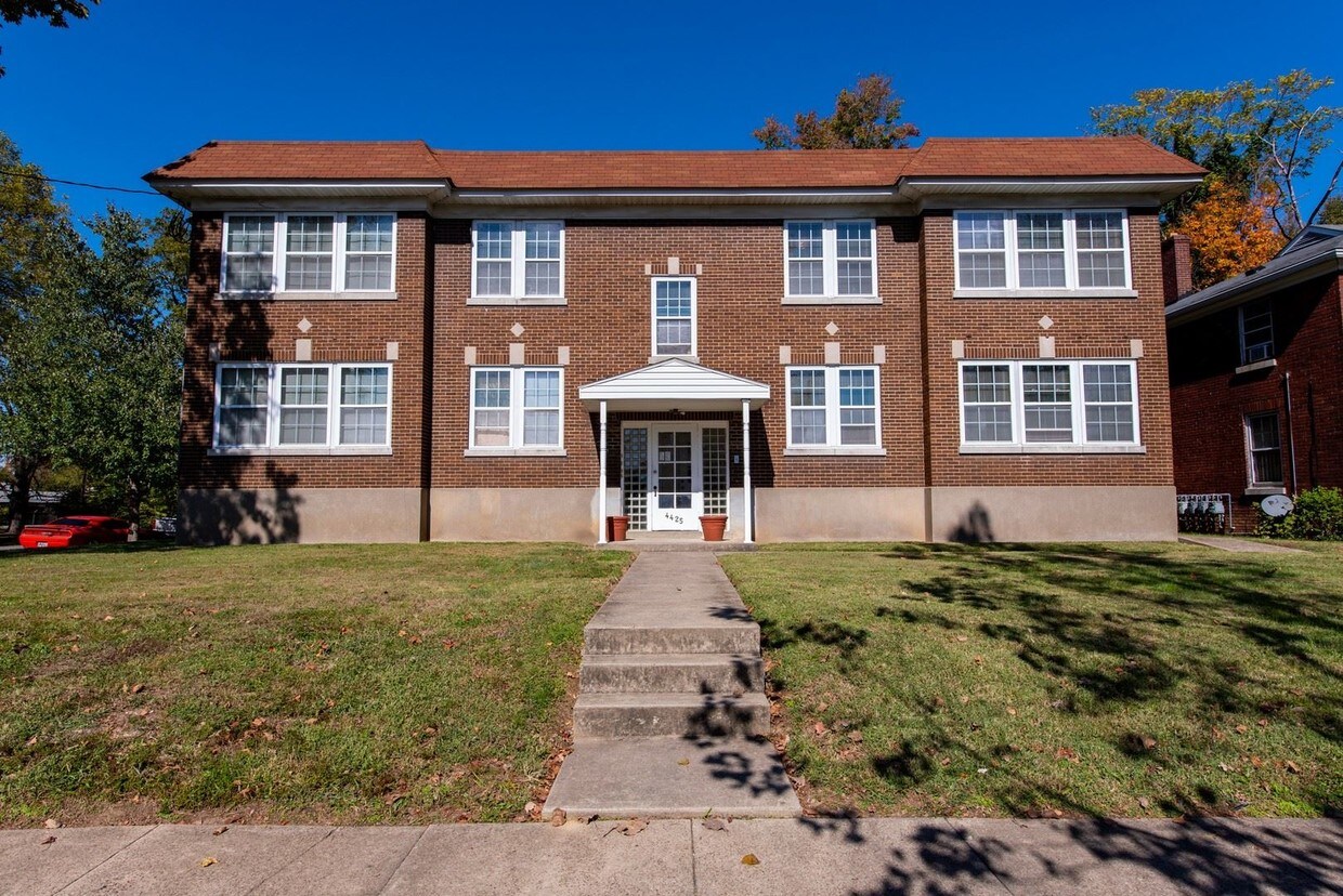 Primary Photo - 2 br, 1 bath House - 4425 W. Broadway apt#4