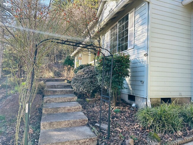 Foto del edificio - Charming Newly Remodeled Acreage Home