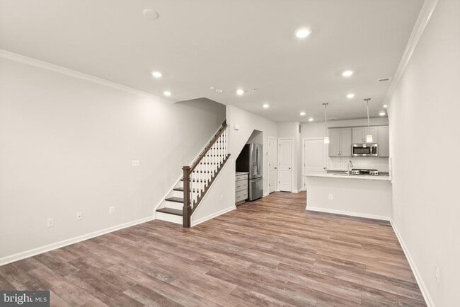 Building Photo - 43361 Radford Divide Ter
