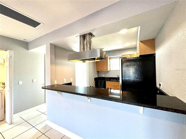 Building Photo - 1350 Mediterranean Dr