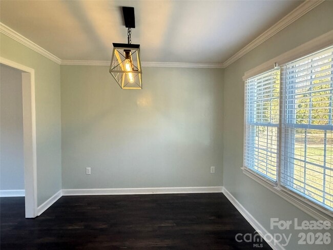 Foto del edificio - 8708 Parkchester Dr