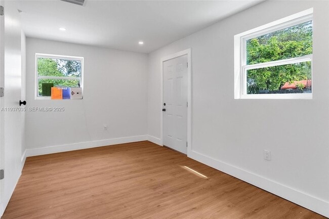 Photo - 1046 Jann Ave House