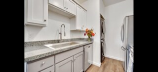 Updated Kitchen, SS Appliances, Granite Countertops - 102 S 1st Ave
