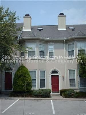 Primary Photo - 206 Fairmont Ct