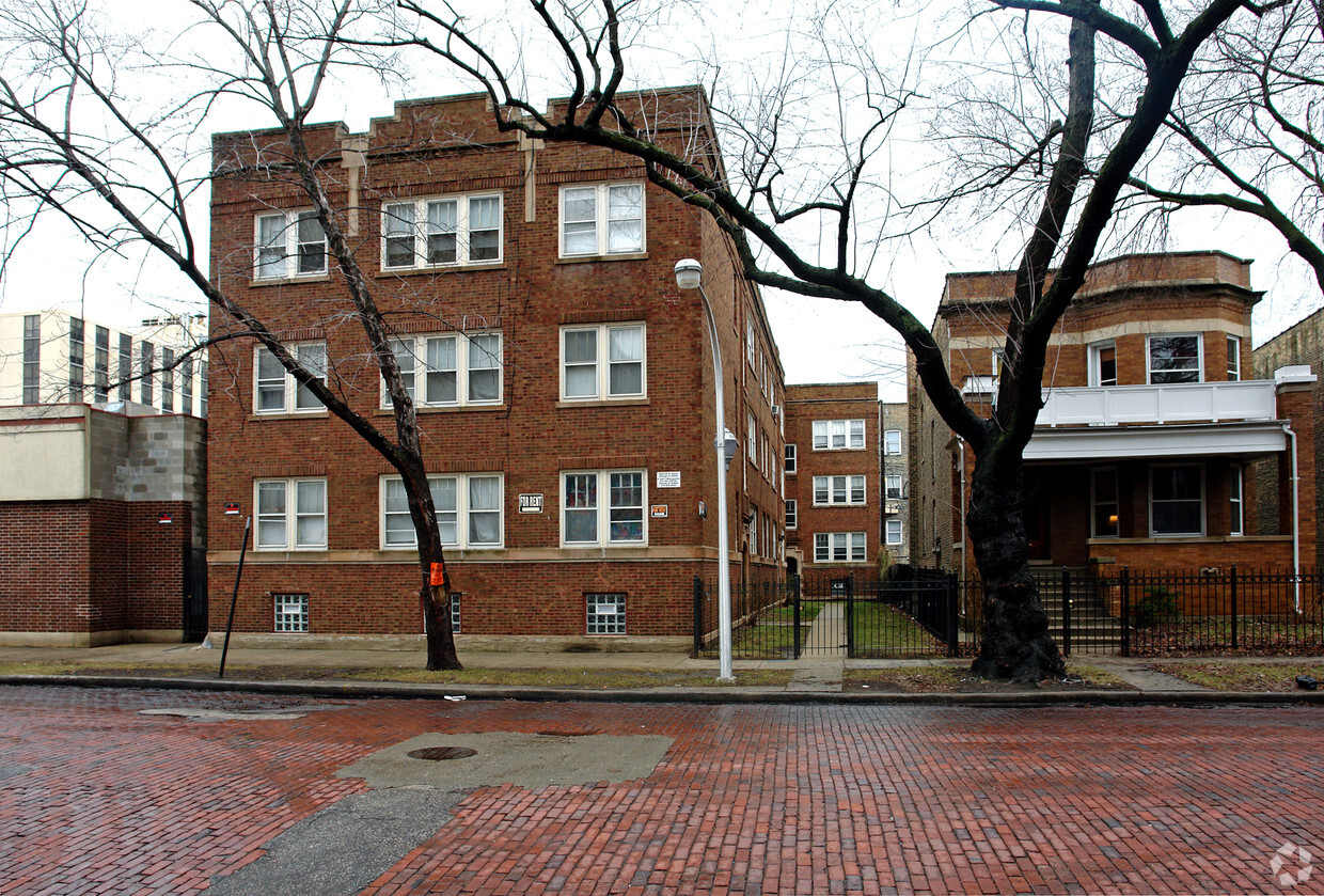 Foto del edificio - 6923 N Wayne Ave