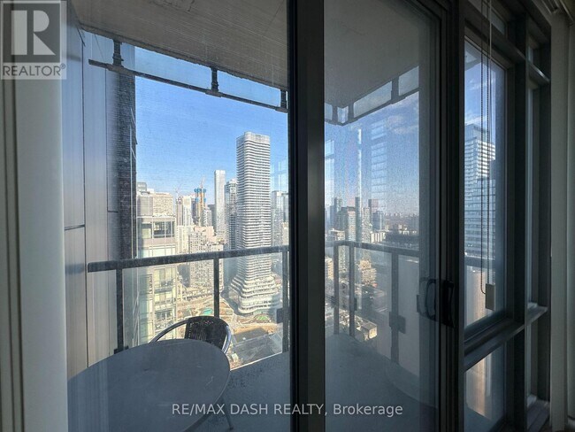 Photo du bâtiment - 38 Grenville St