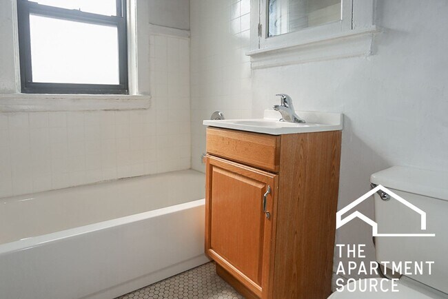 Foto del edificio - 2612 W Gunnison St