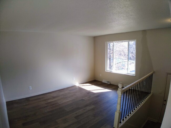 Foto del edificio - 2109 Louis Cir