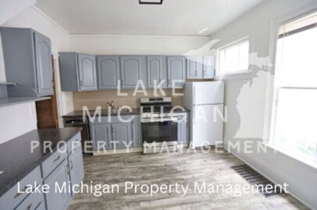 Foto del edificio - 636 Livingston Ave NE