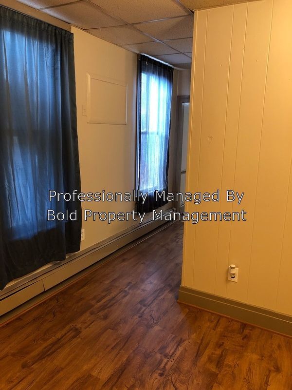 Building Photo - Open Concept Efficiency