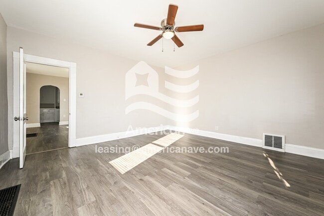 Building Photo - 303 Shady Ave