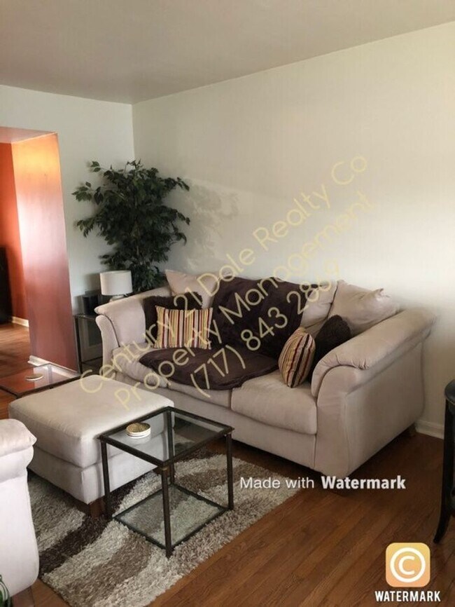 Foto del edificio - 128 Pointe Ridge Dr