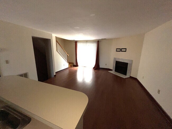 Foto del edificio - 3 Criswell Ln