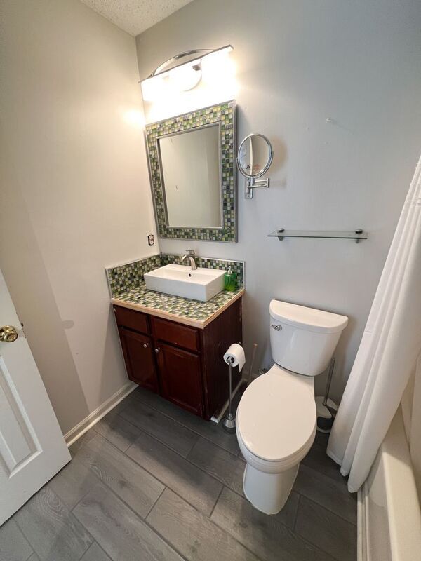 Building Photo - 7726 Bucknell Ter