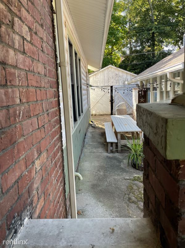 Building Photo - 2 br, 1 bath House - 1105 Eleanor St