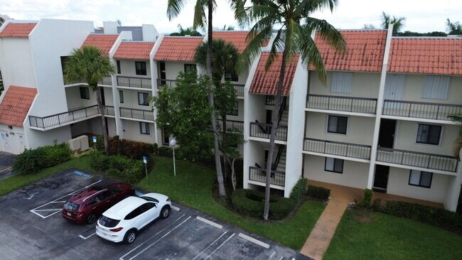 Building Photo - 2550 Lulfs Rd