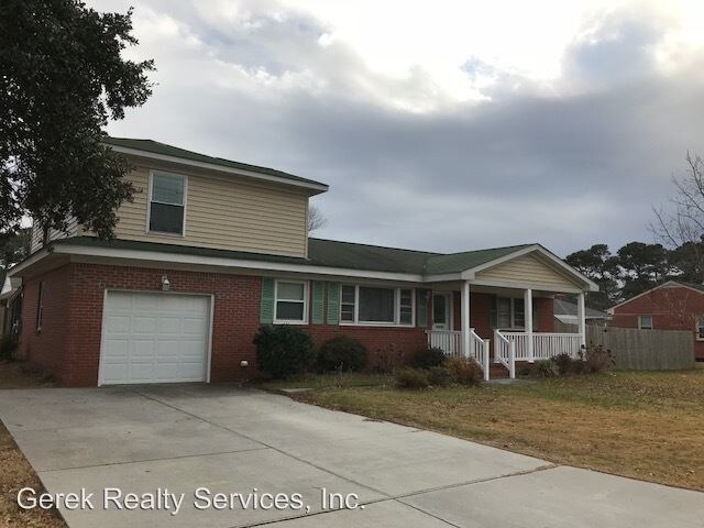 Foto principal - 4 br, 2 bath House - 3001 Cape Henry Drive