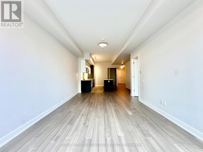 Photo du bâtiment - 664 Spadina Ave.