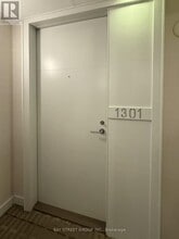 Building Photo - 38-1338 Grenville St