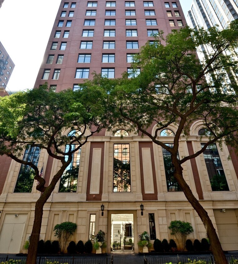 Foto principal - 1122 N Dearborn St