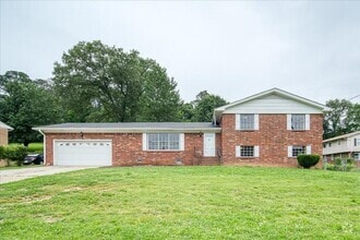 Building Photo - 4505 Locksley Ln