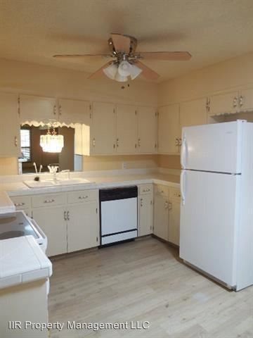 Building Photo - 317 Sherrill Ln