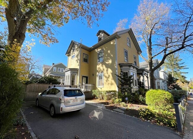 Foto del edificio - 42 Holbrook St